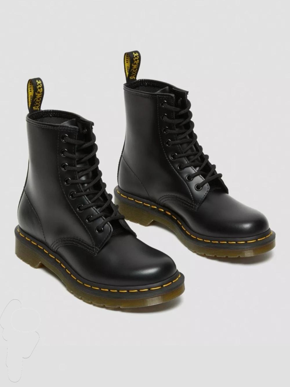 Dr. Martens ♠️ 1460 Women’s Smooth Leather Lace-Up Boots